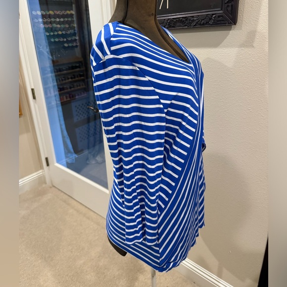 Chico’s Blue & White Diagonal Striped V Neck Top - Picture 4 of 6